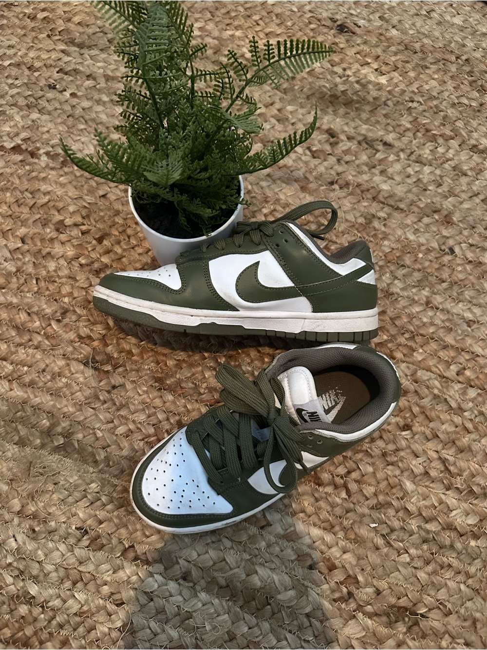 WOMENS NIKE DUNK LOWS MEDIUM OLIVE